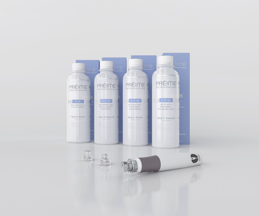 Pr&eacute;ime DermaCeuticals solutions used in the AquaB hydro-cleansing stages